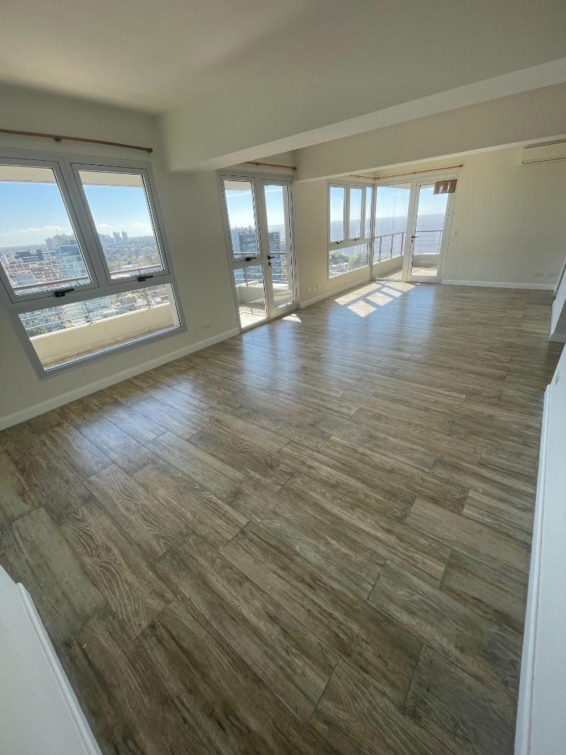 Departamento en Venta en Olivos Vias/Rio, USD 695.000