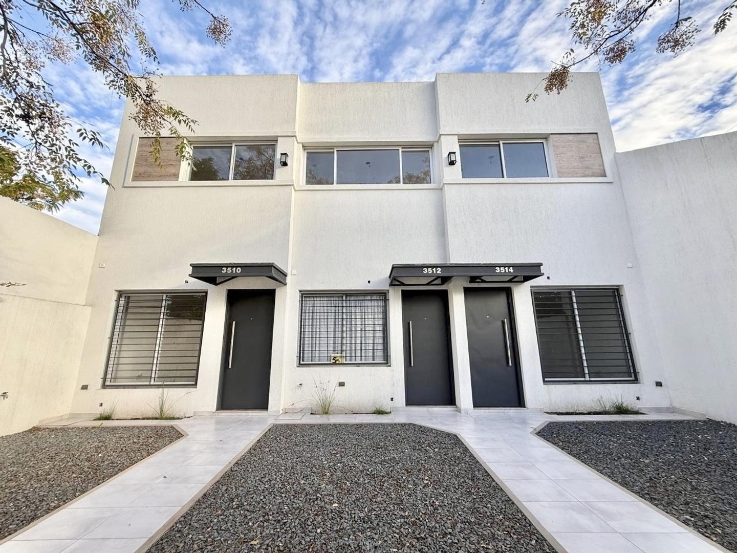 Dúplex 3 ambientes a estrenar.