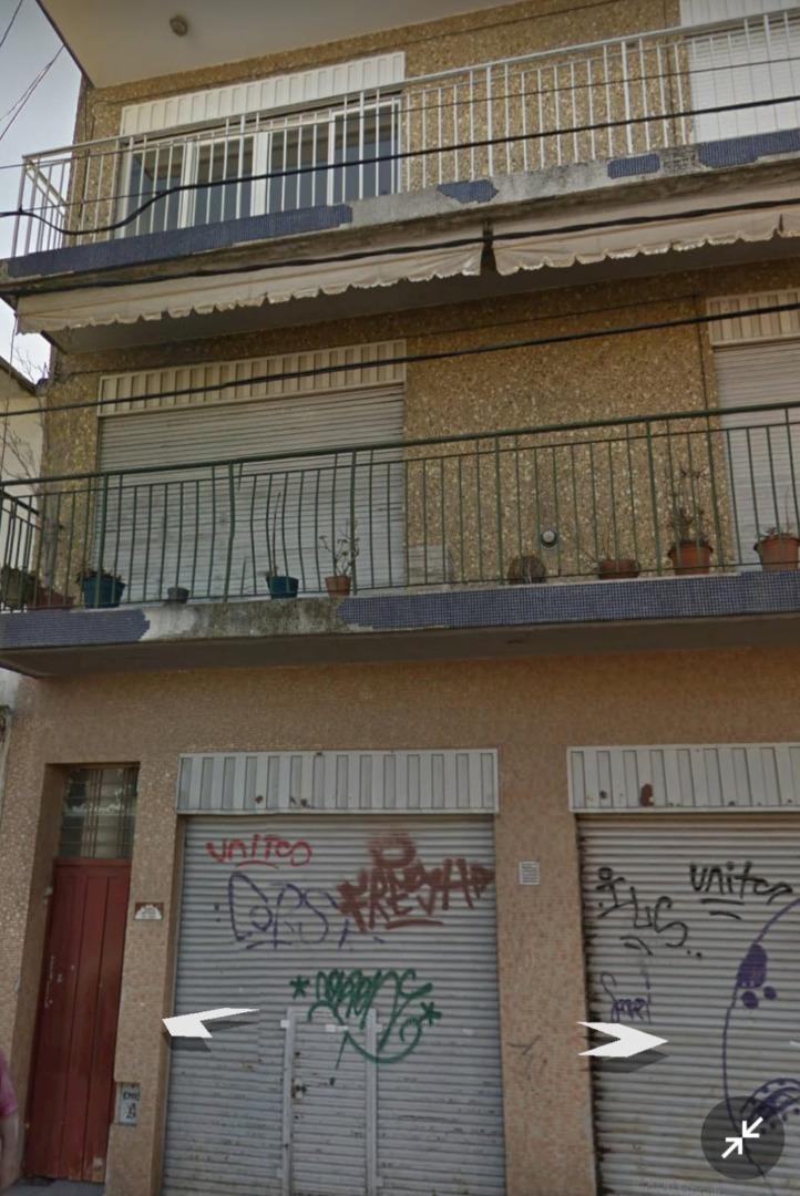 Departamento 3 ambientes con balcón al frente