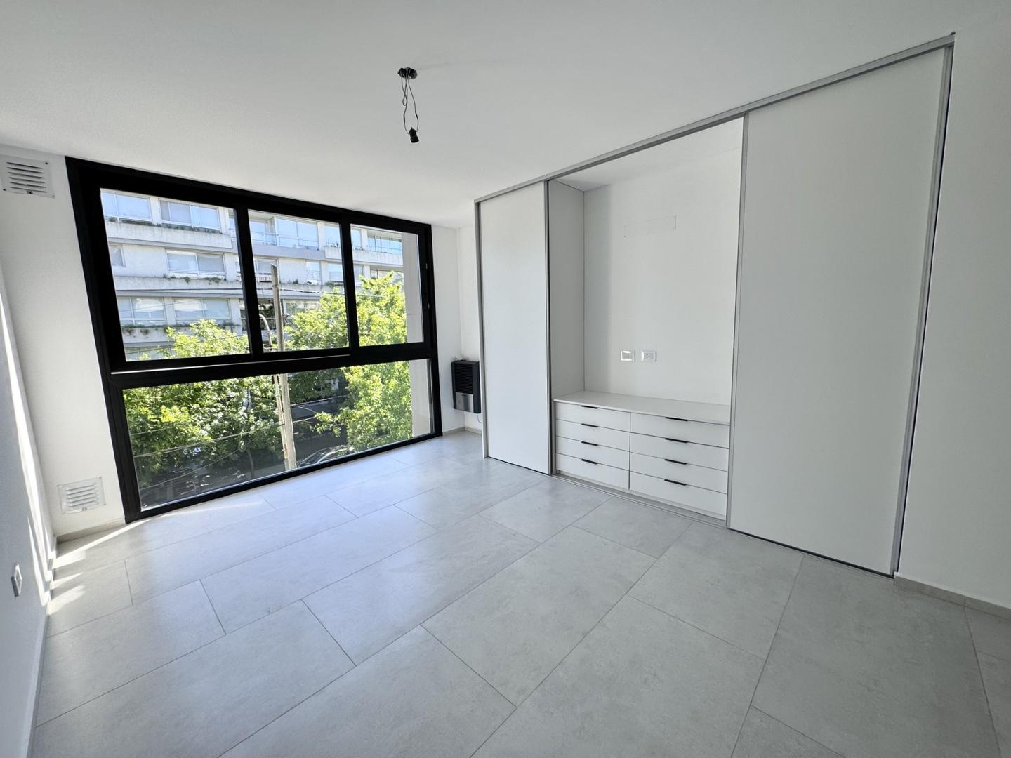 Edificio Botero. Amplios departamentos monoambiente