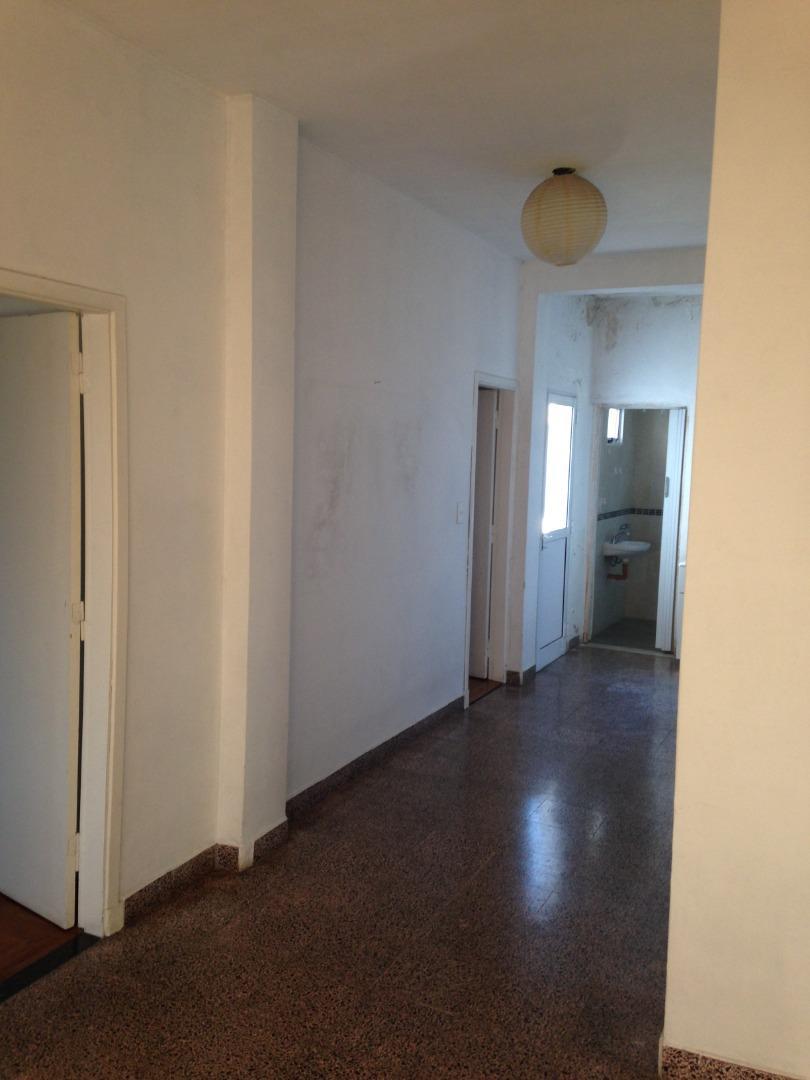 Oficina Monoambiente con 5 baños