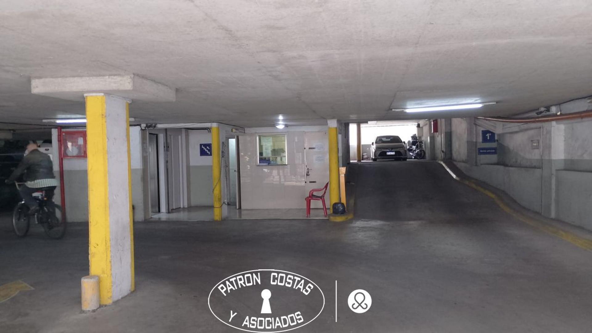 Tacuari 600, Piso 1ro