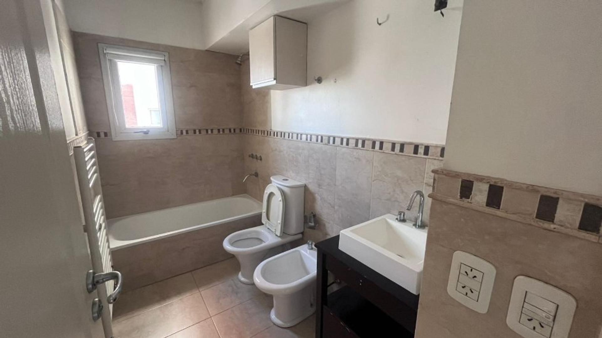 Departamento en Alquiler en Ramos Mejia, $ 850.000