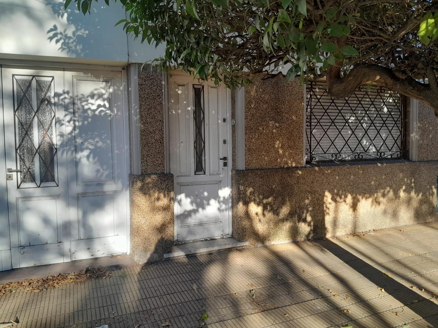 PH TIPO CASA AL FRENTE 3 AMBIENTES