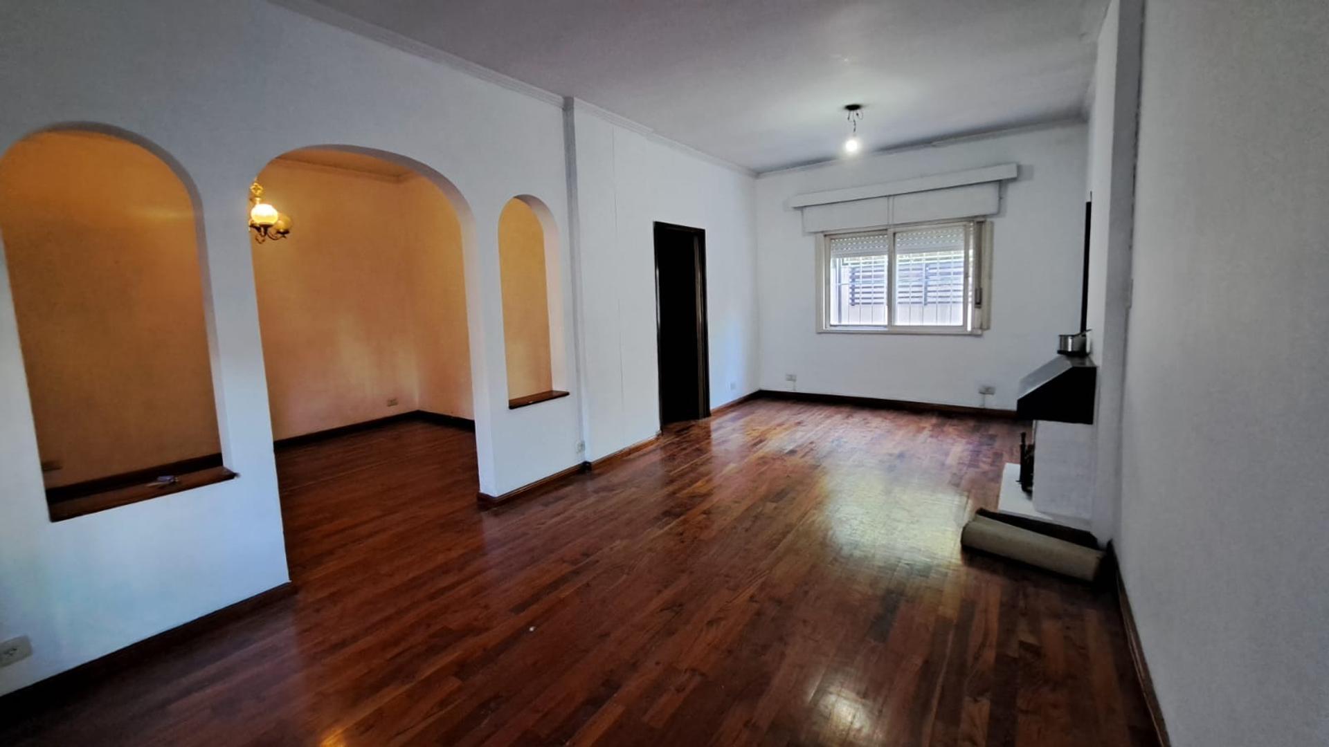 Depto Tipo Casa en Venta de 4 ambientes