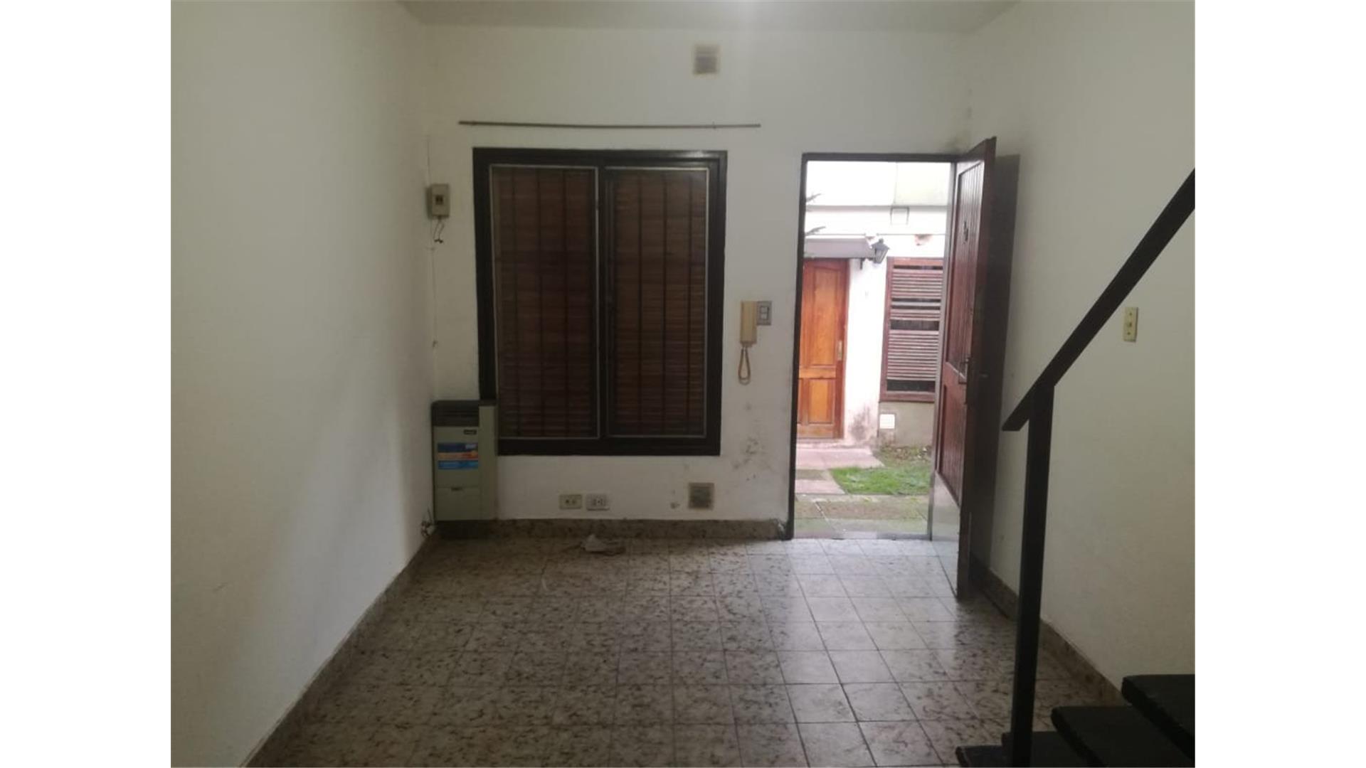 Sargento Cabral 1270 , Piso PB