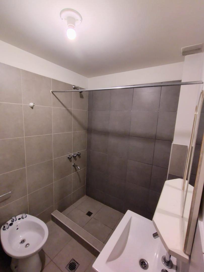 Departamento en Alquiler en Godoy Cruz, $ 550.000