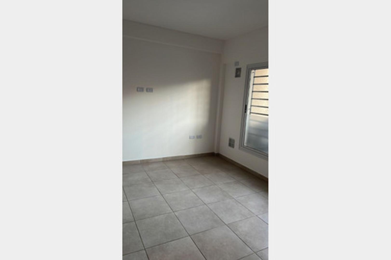 Gonzalez Castillo 70