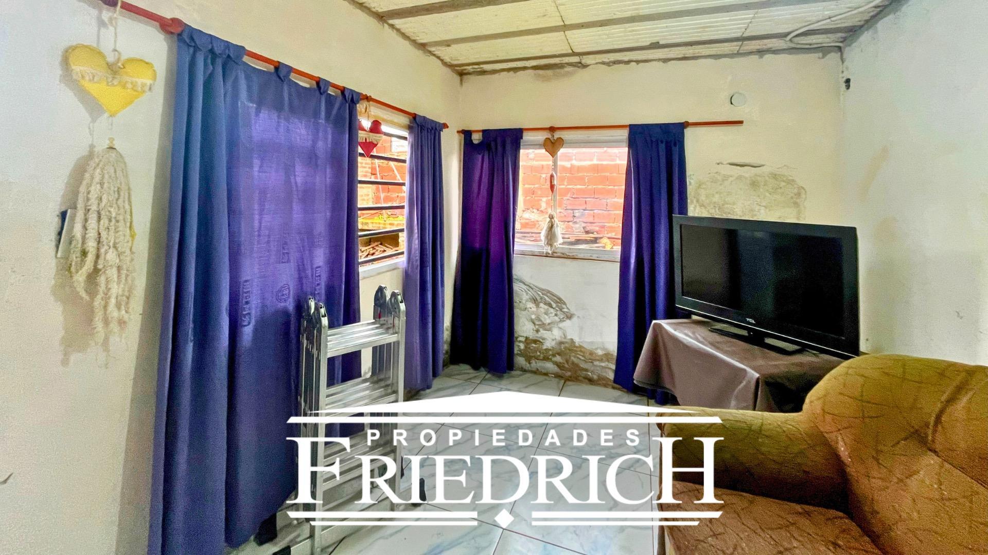 Casa 5 ambientes con 2 baños