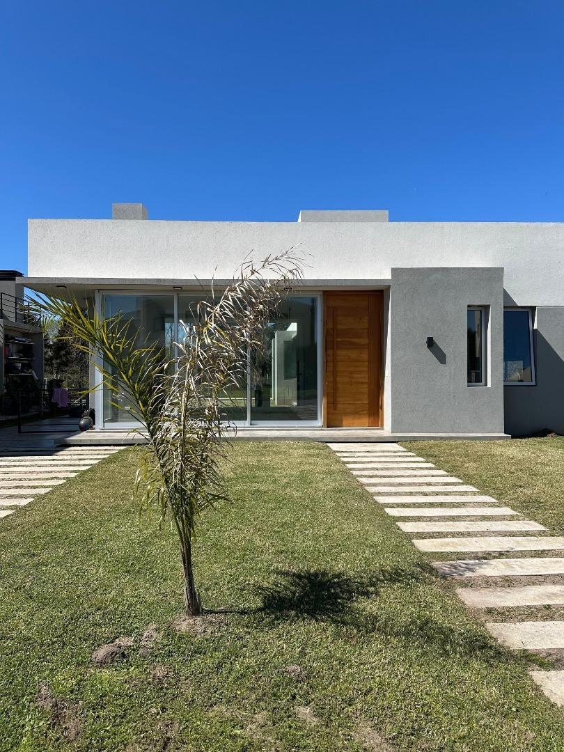 CASA 4 AMBIENTES RESERVA DE HUDSON, BERAZATEGUI