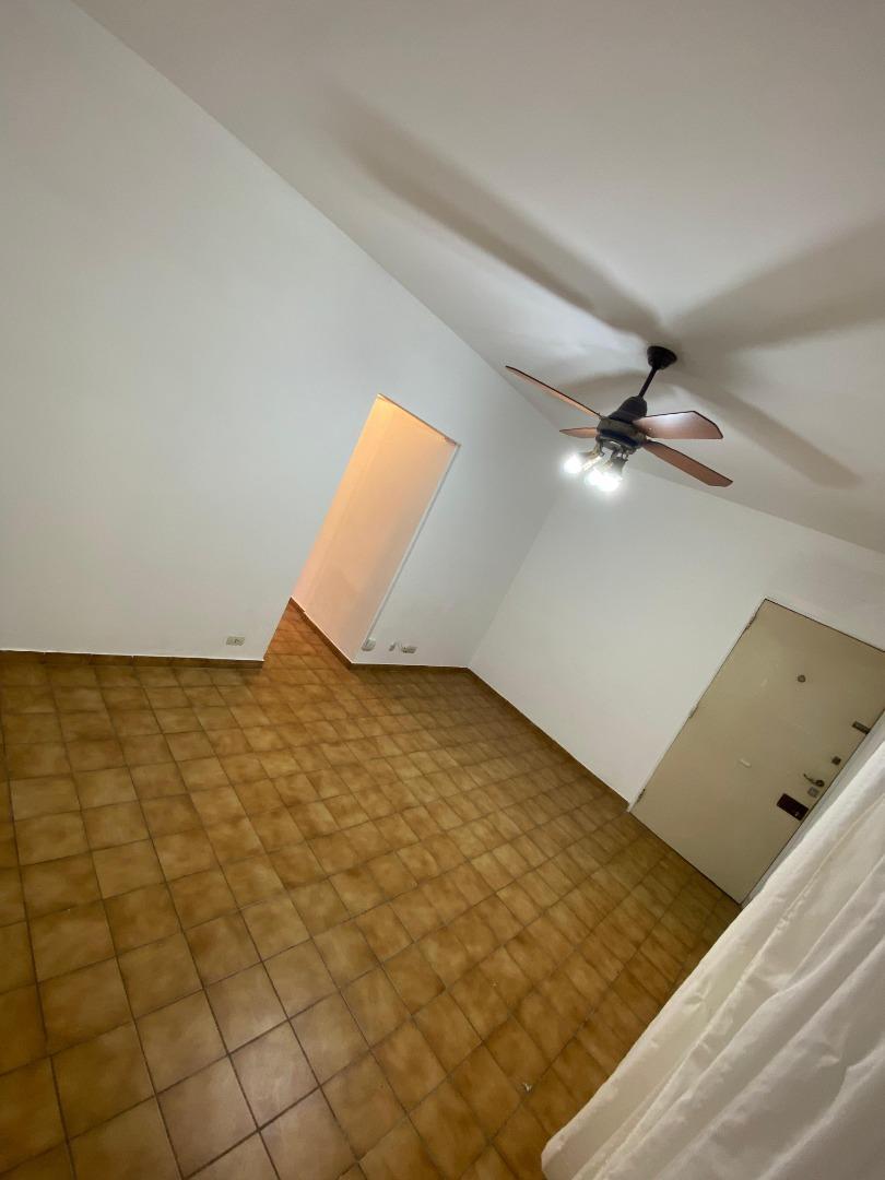 Departamento en Alquiler en Flores, $ 450.000