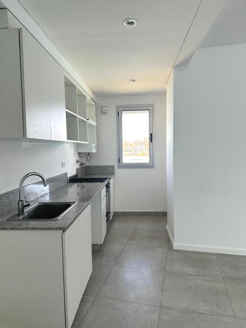 Departamento 3 ambientes con 3 baños