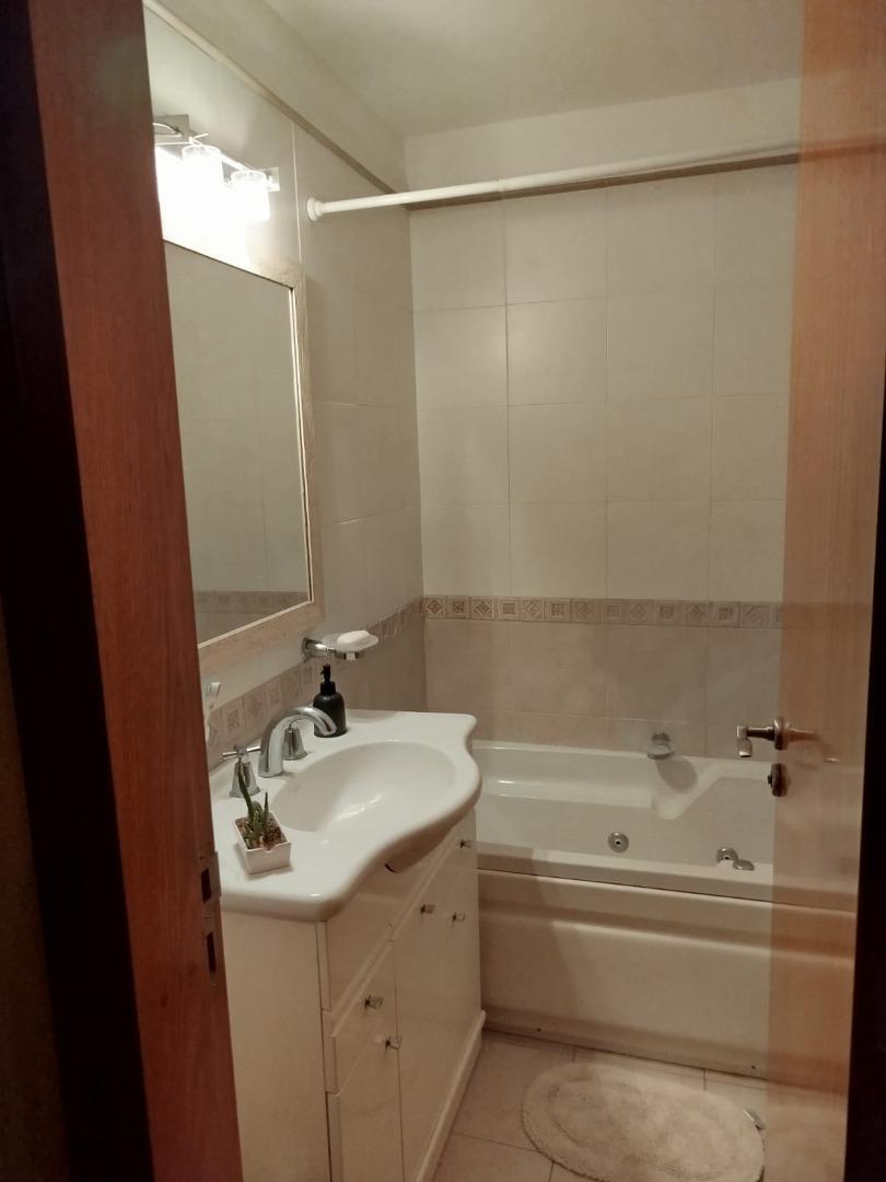 DEPARTAMENTO PARA 4 PERSONAS EN PLAYA CHICA, VISTA AL MAR!