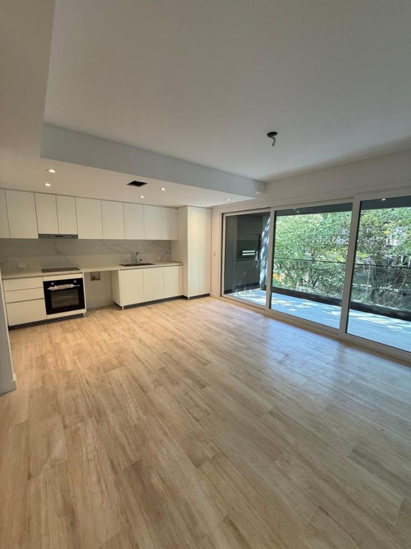 Departamento 2 ambientes de categoria en venta Martinez