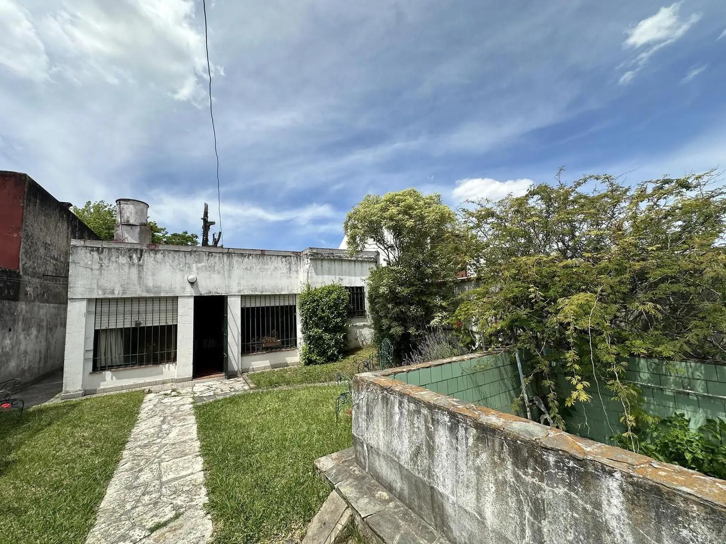 Casa en Venta sobre Lote 373,50 m2 USAB1 - Villa Pueyrredón