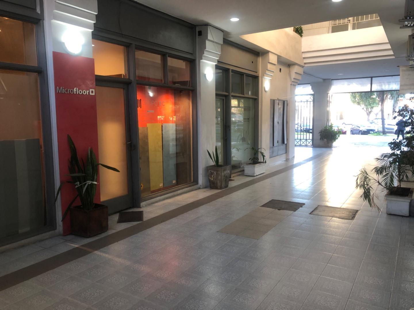 Local en Venta en Alberdi, USD 24.000