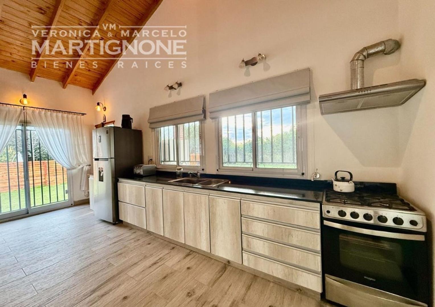 Casa en Venta con 4 cocheras