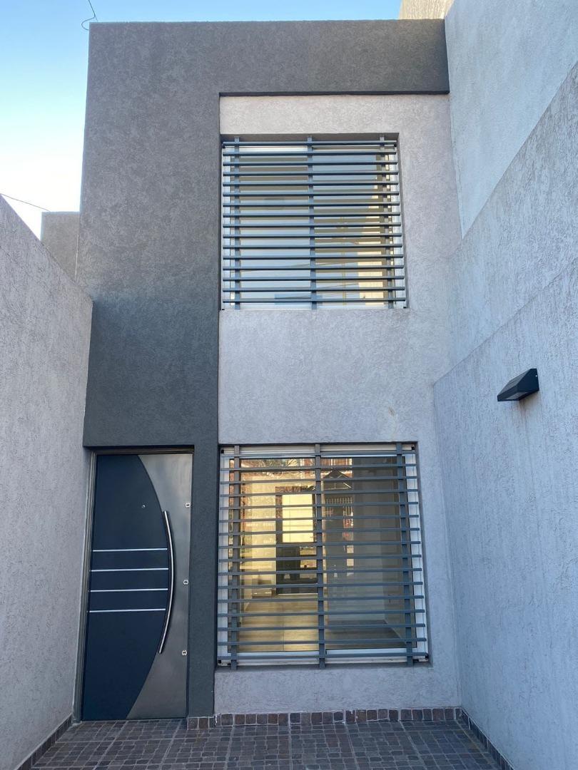 VENTA DE DUPLEX 2 AMB EN ITUZAINGO NORTE