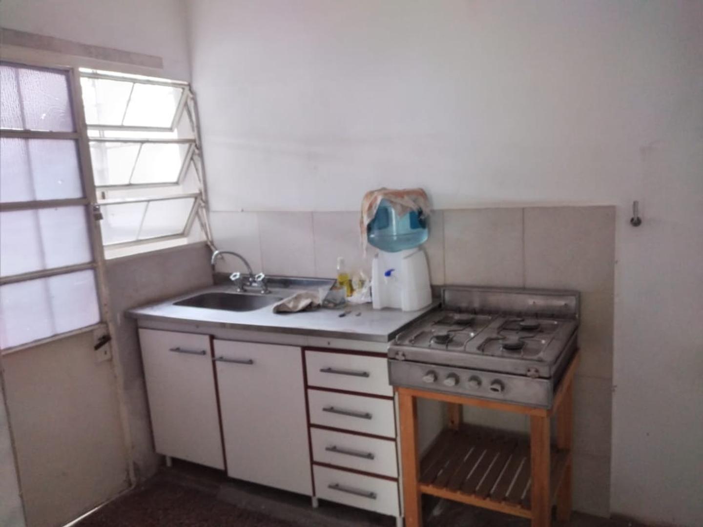 Buen Viaje 625 , Piso 1