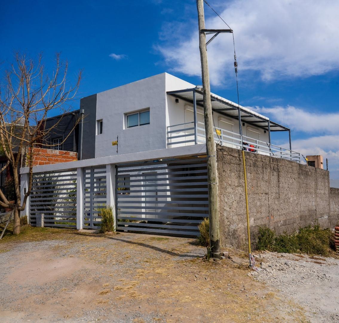 CASA EN VENTA 3 DORM, 250M2 DE TERRENO, BARRIO LA LOMA