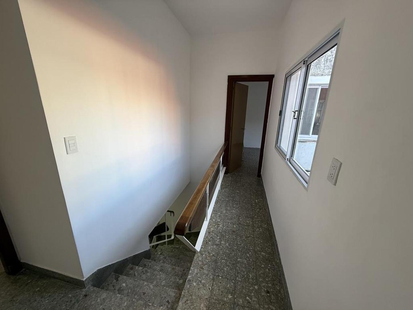 Oficina en Alquiler 50 años