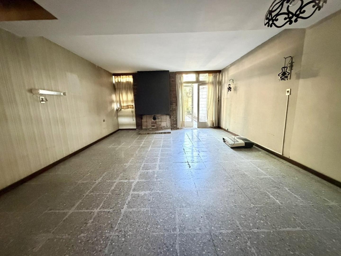 Casa en Venta en Castelar Sur, USD 100.000