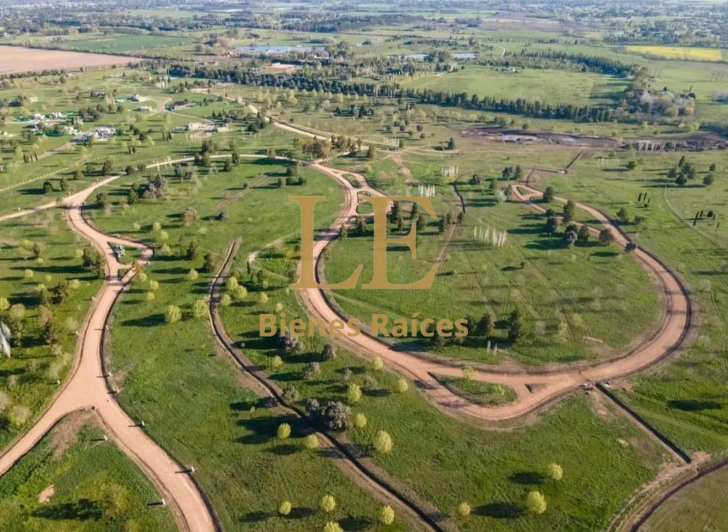Lote De 1.000 M2 En Venta En Barrio Mirabosques, Los Cardale
