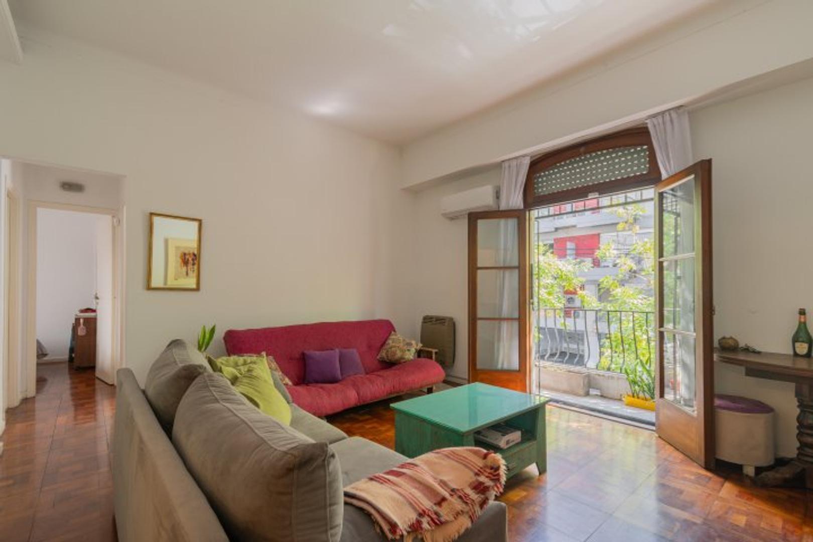 DEPARTAMENTO RECOLETA 4 AMBIENTES CON BALCON Y BAULERA