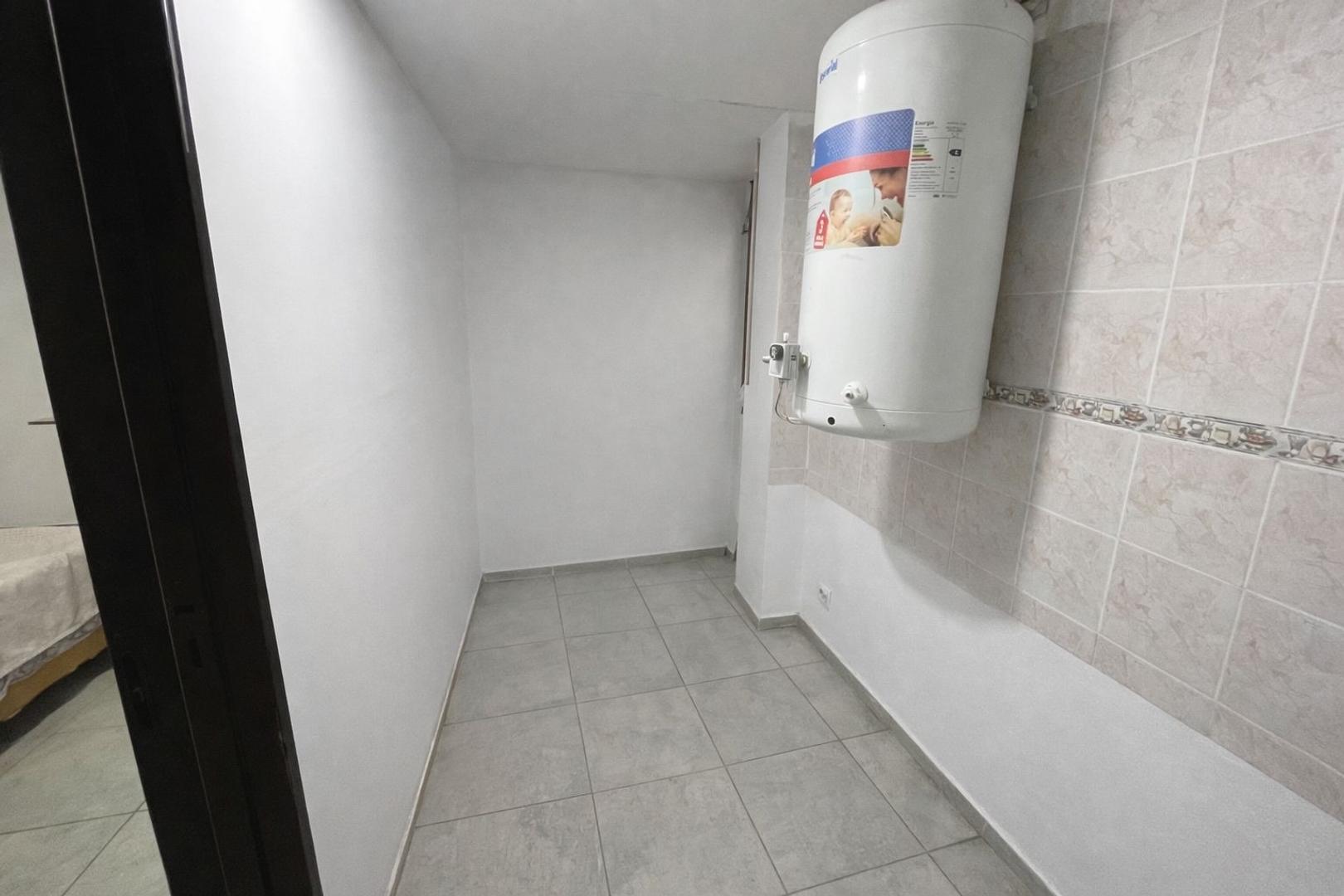 CASA EN VENTA + DEPTO AV. VIVES