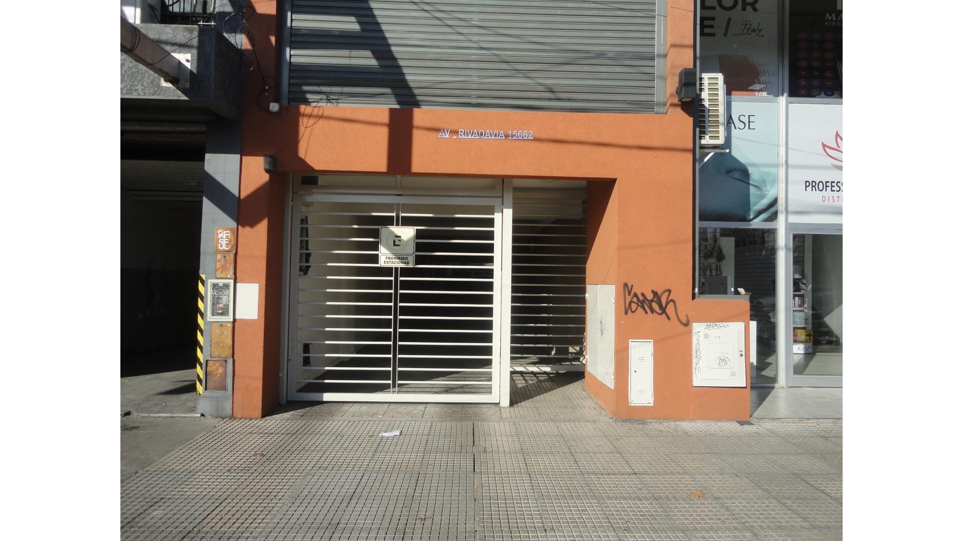 Av Rivadavia 15600, Piso 5