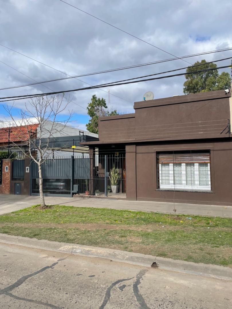 Casa en venta Merlo centro