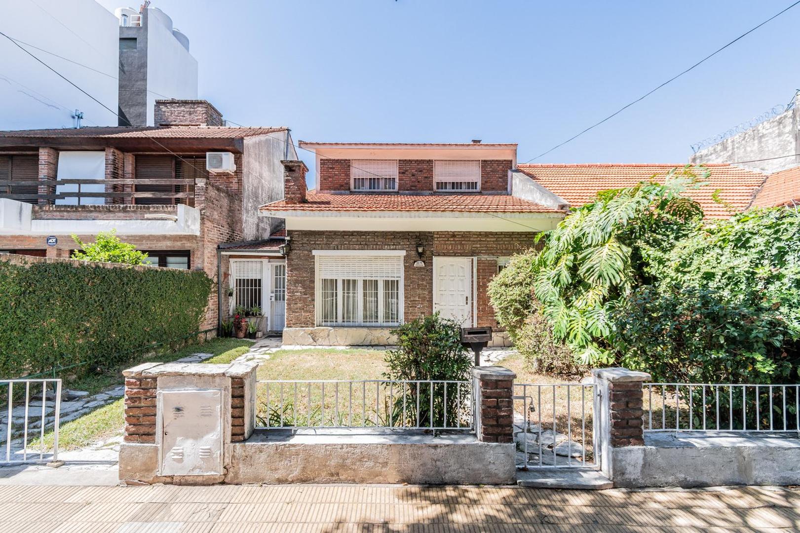 Casa 4 ambientes con 3 baños