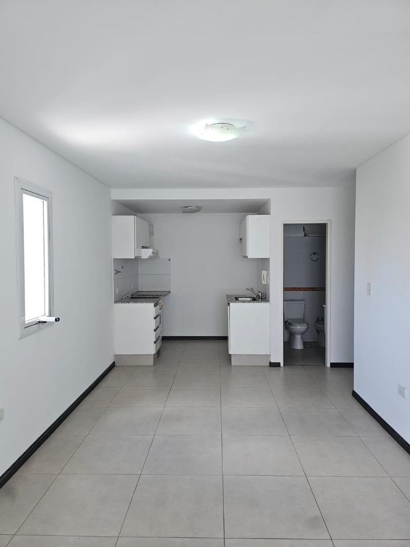 Departamento en Alquiler en Centro, $ 320.000