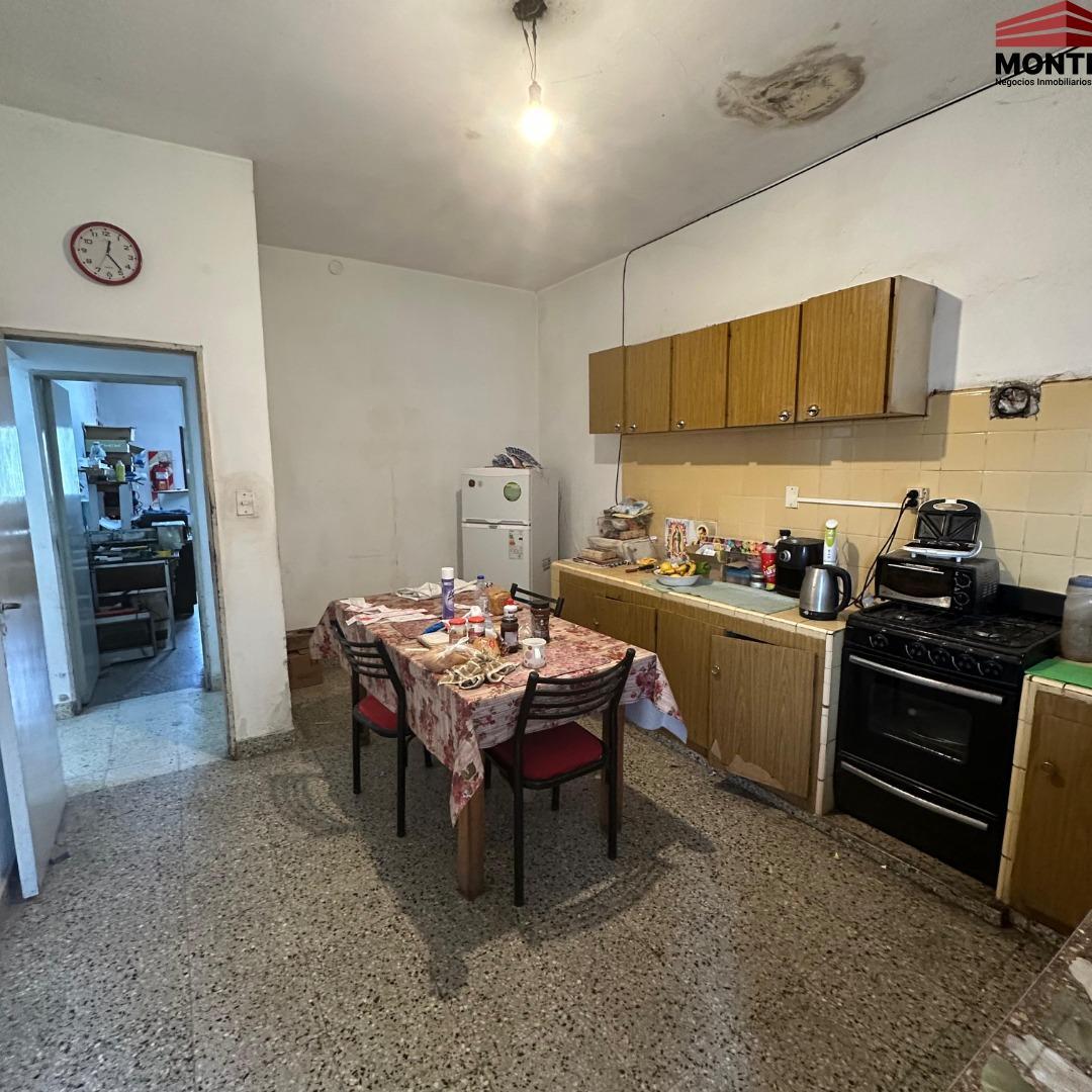 Casa en Venta con 1 cochera