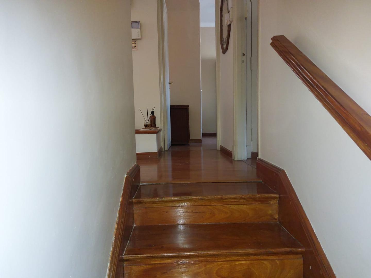 CHALET EXCEL.  3 DORM.EN LO MEJOR DE HAEDO GARAGE P/2 AUTOS