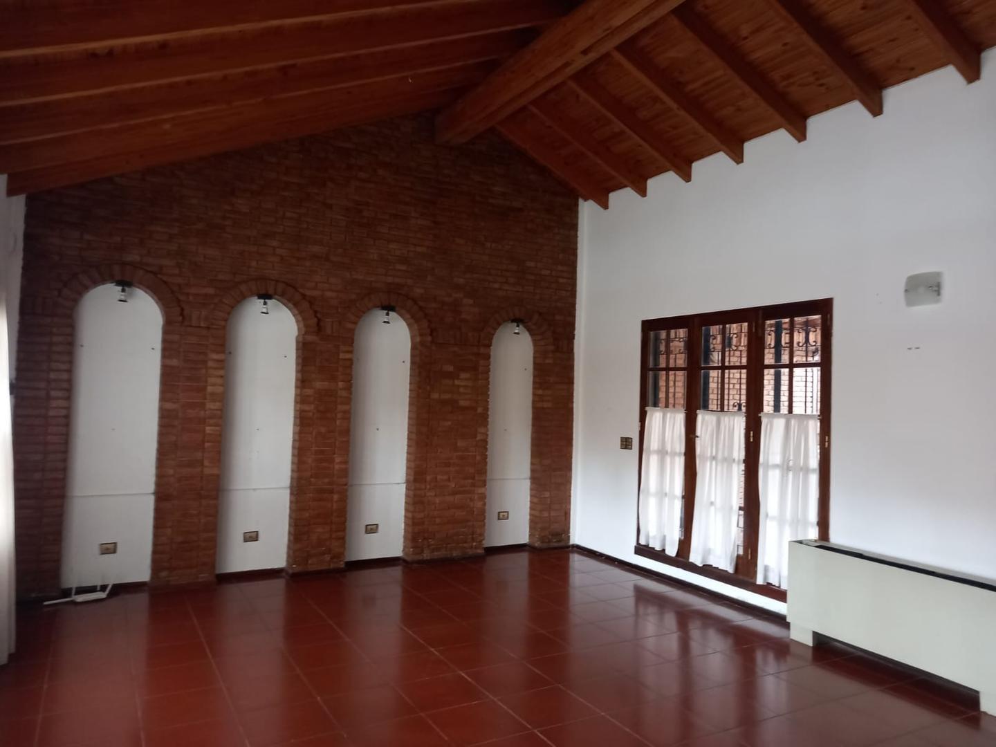 Casa en Venta en Mendoza, USD 200.000