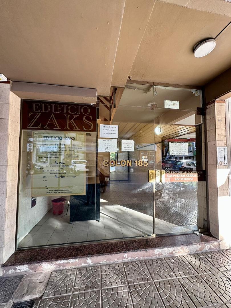 Colon 185 - Edificio Zaks - Oficina tipo departamento - 30m2