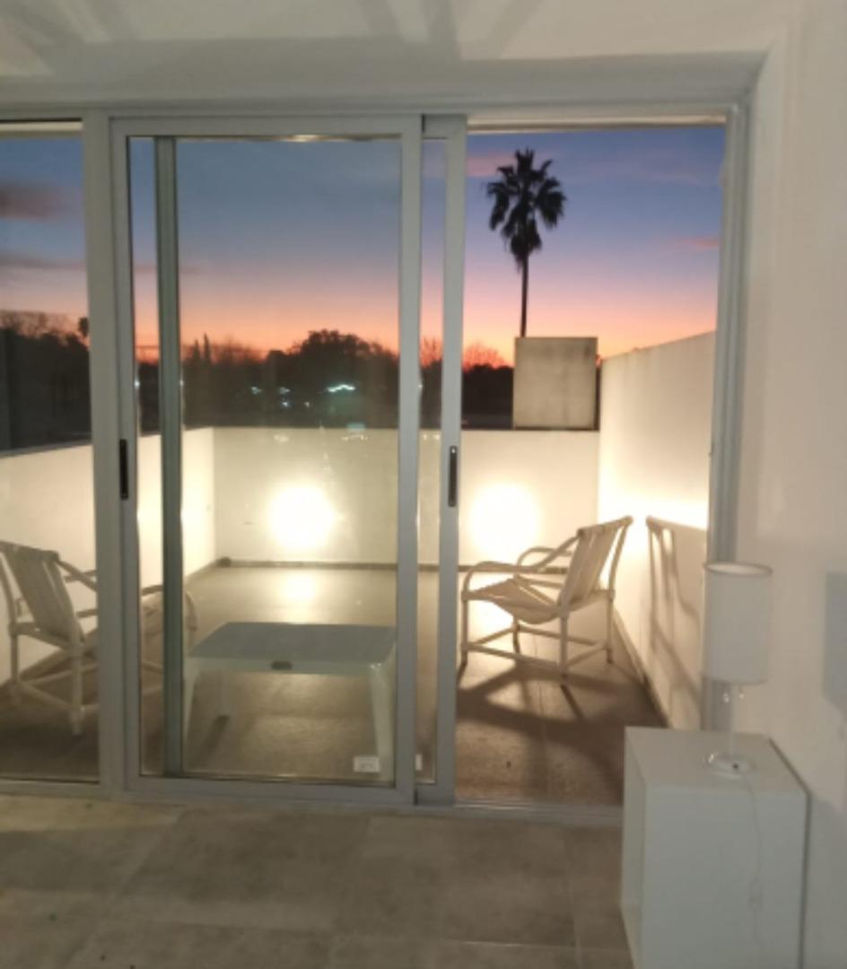 Loft amoblado  en alquiler en City Bell