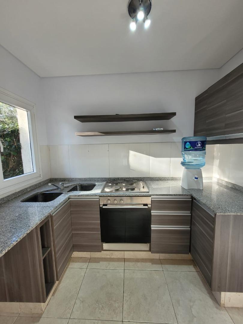 Departamento en Alquiler con 1 cocheras