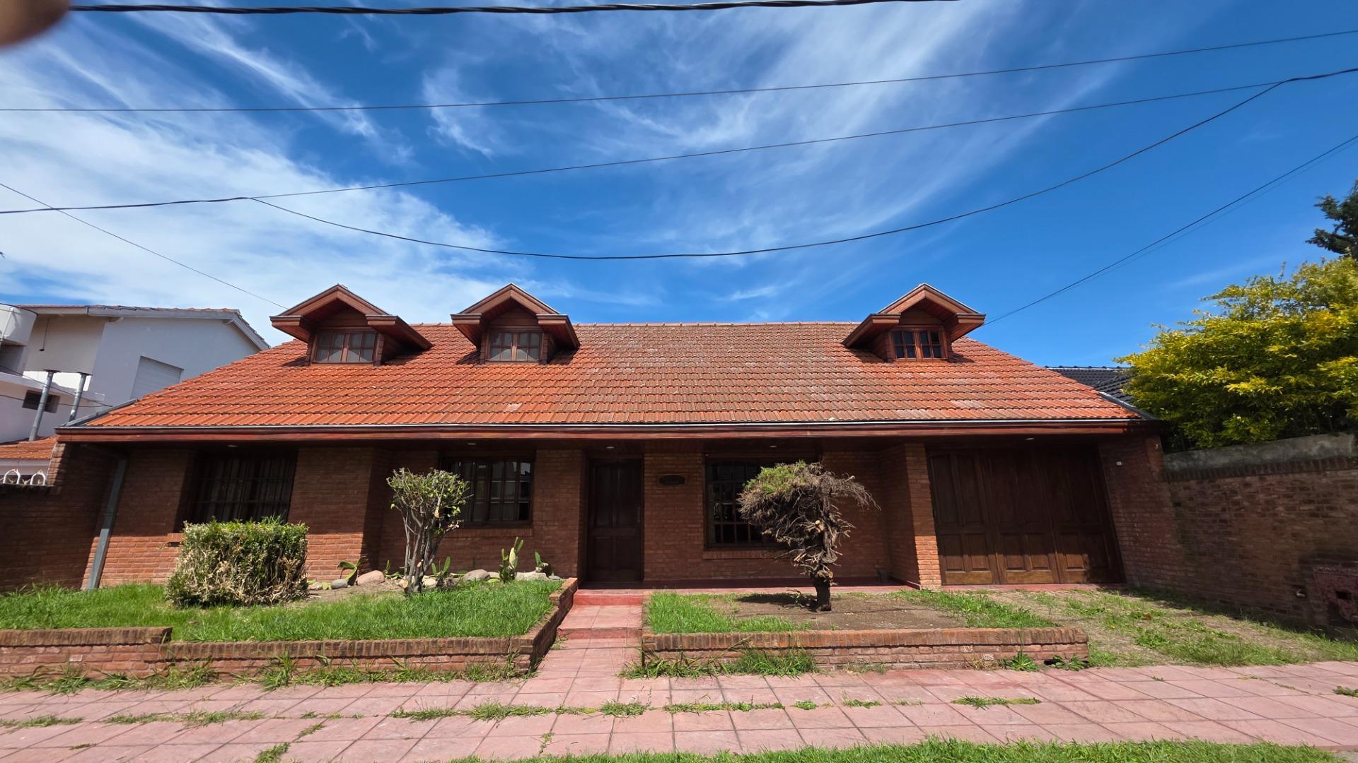 Venta Casa 5 amb mas Departamento 2 amb en Quilmes Oeste