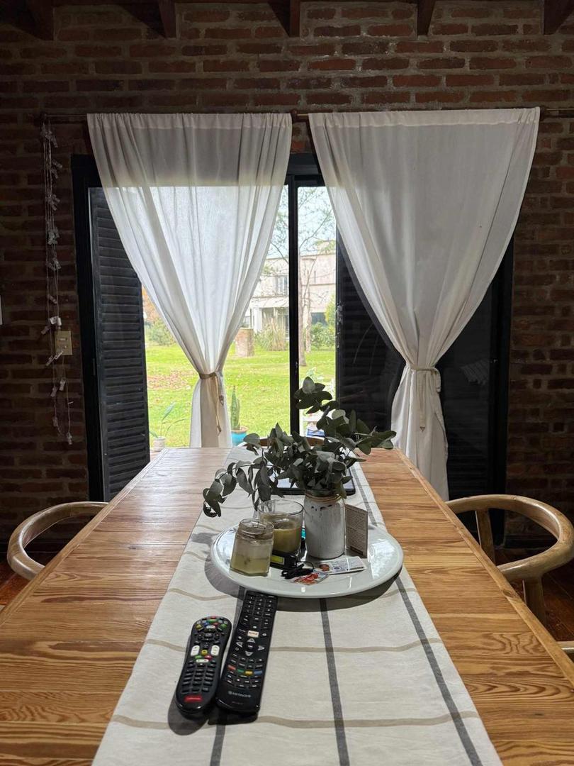 Casa en Venta en El Palomar, USD 105.000