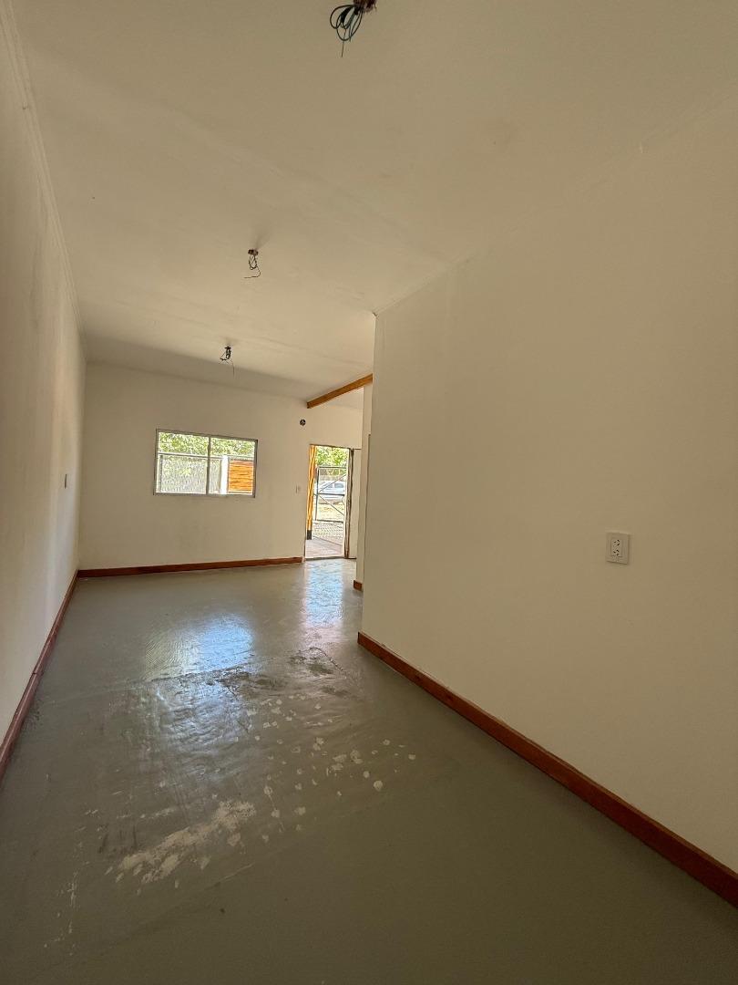 CASA 1 DORMITORIO A ESTRENAR EN ALQUILER, PUEBLO ESTHER!