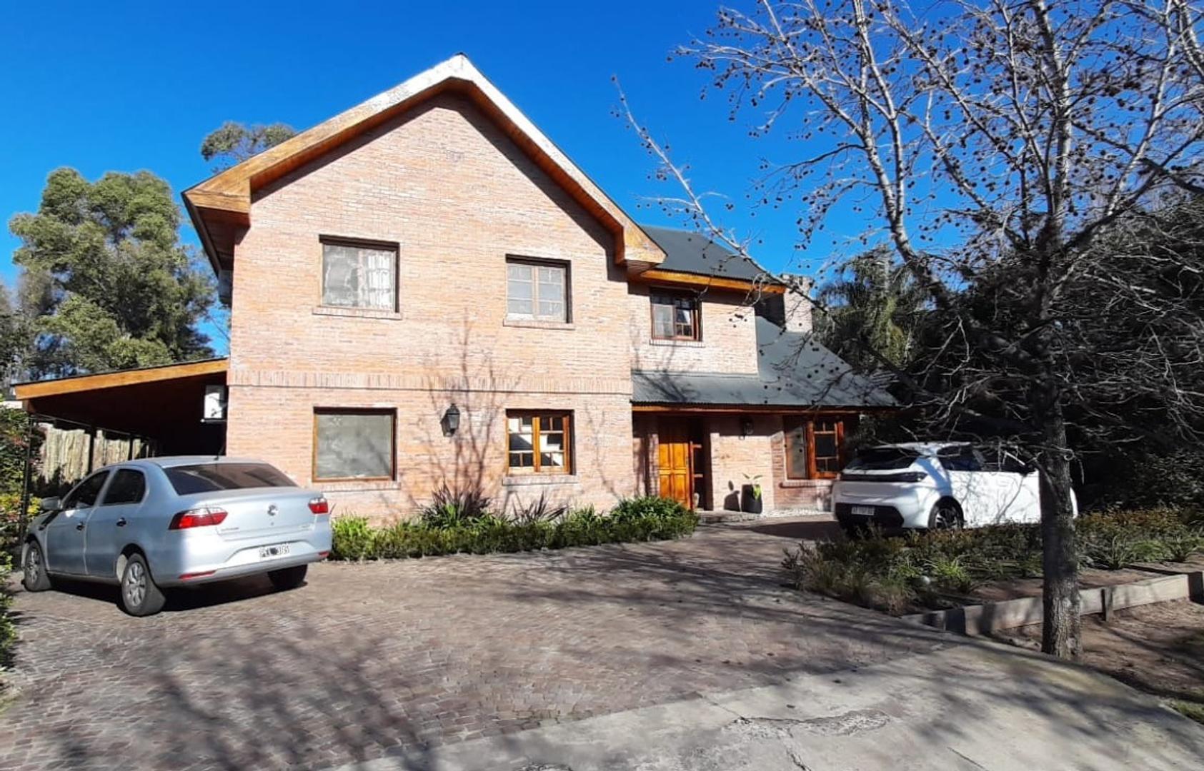 Casa en Venta en B° Los Berros I, Bella Vista