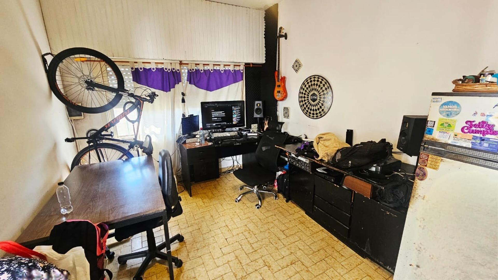 Depto Tipo Casa en Venta con 1 cocheras