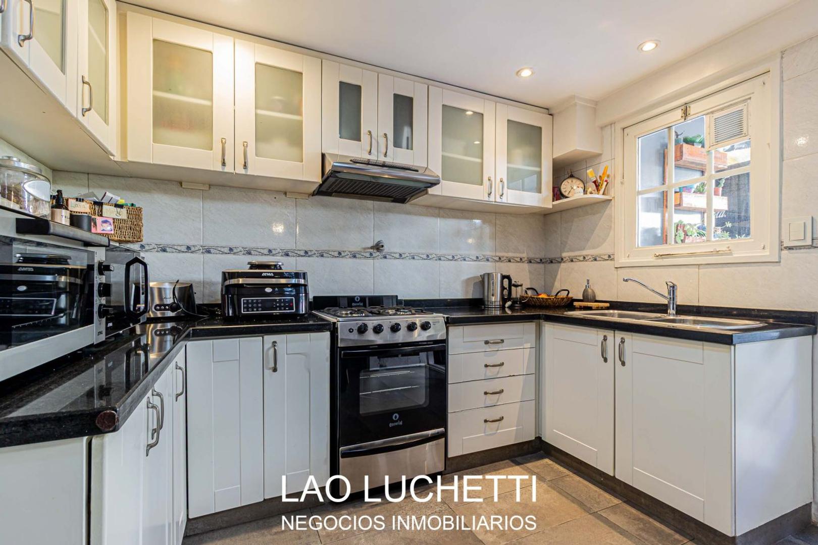 Depto Tipo Casa en Venta con 1 cocheras