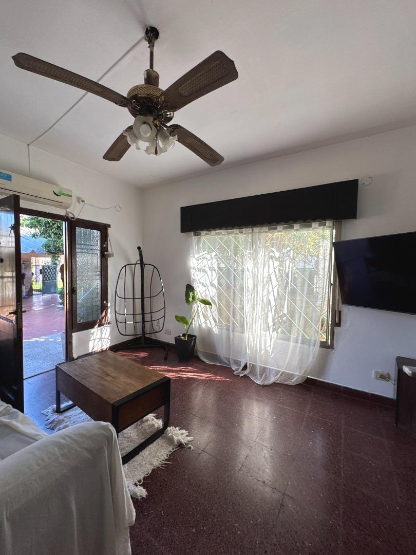 Casa con patio y terraza - El Hornero 4806 - Lote 200 m2