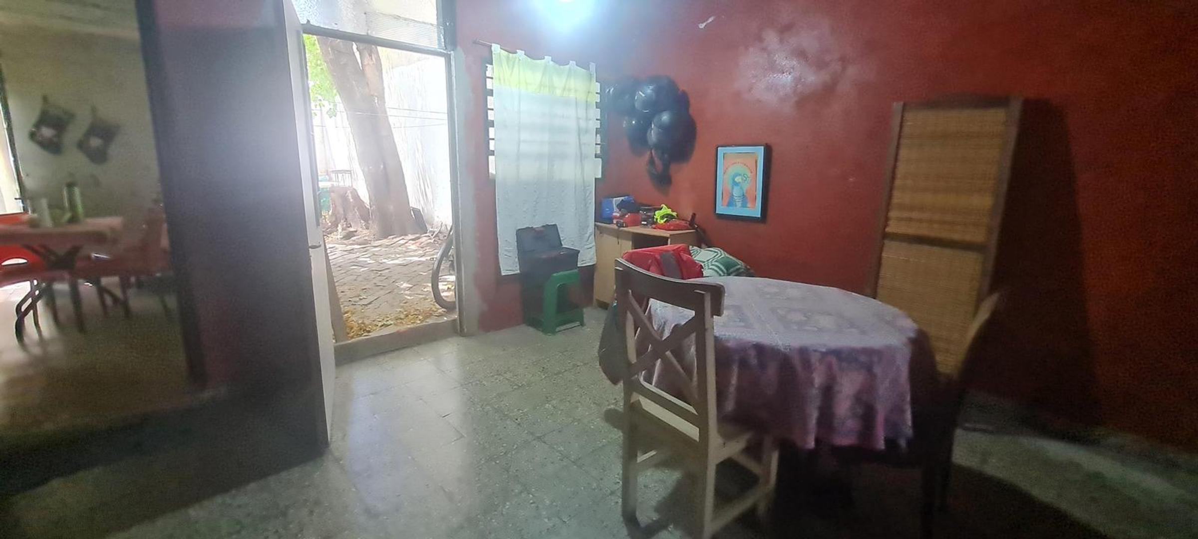 Casa 3 ambientes con 1 baño