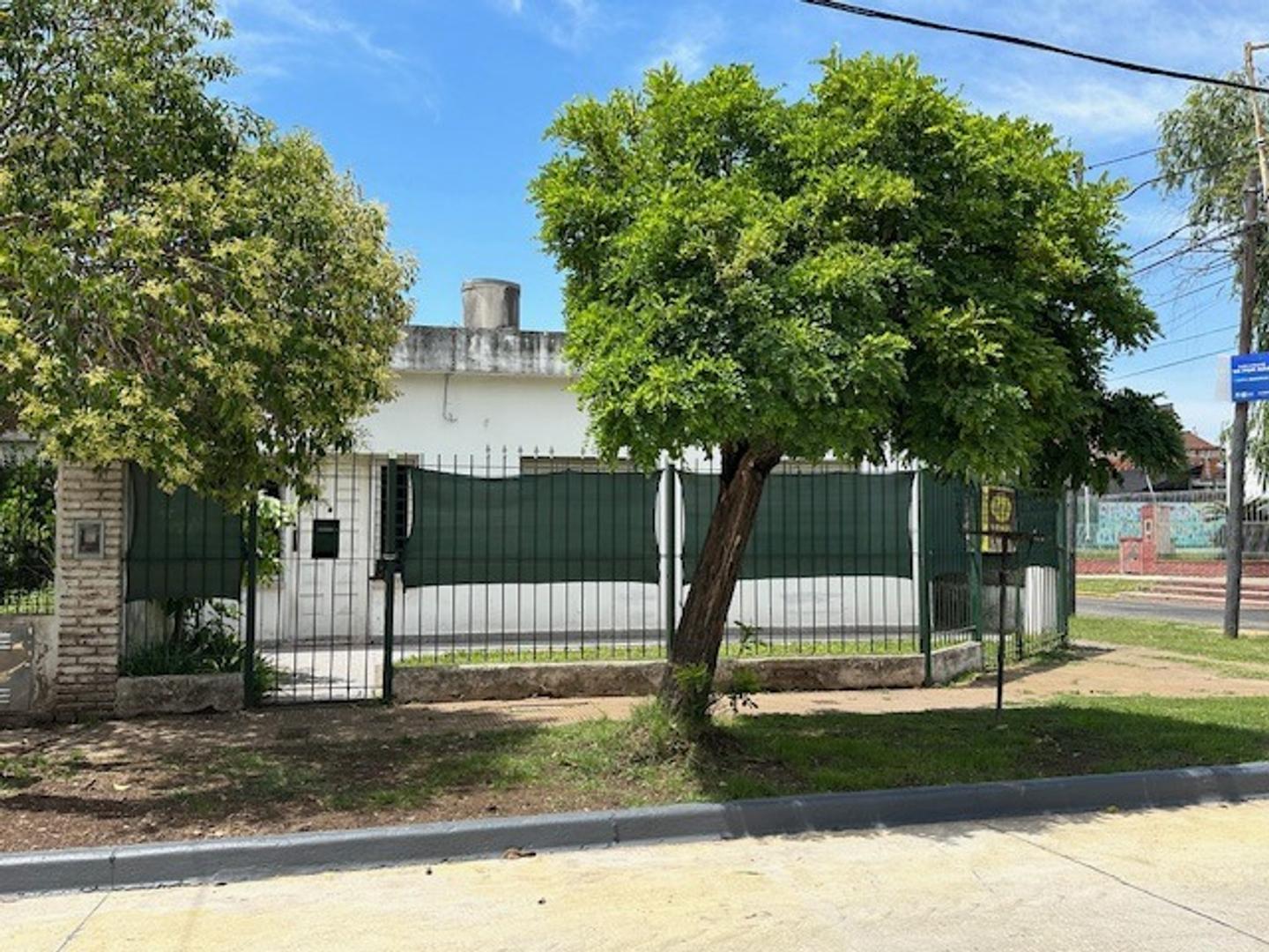 Casa a la venta en Adolfo Sourdeaux