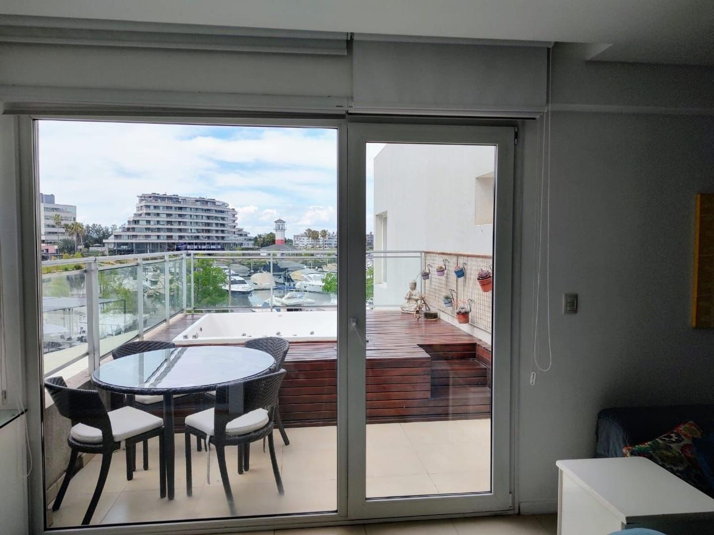 Oficina 4 ambientes con 3 baños