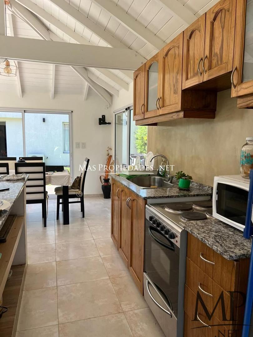 Alquiler Casa en Club de Campo Los Rosales 4 Dormitorios Canning 100